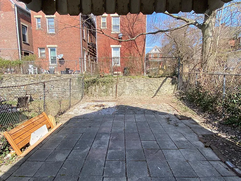 156 Warner St #1 — Photo 8