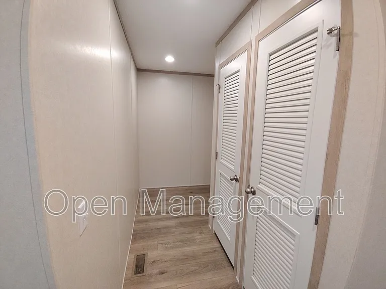 40 Erin Ln #19 — Photo 11
