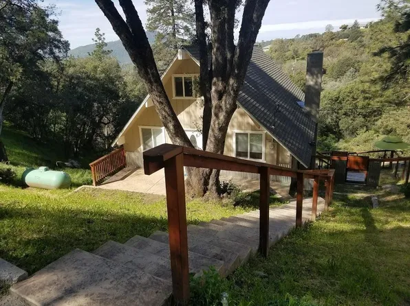 42492 Buckeye Rd, Oakhurst, CA 93644