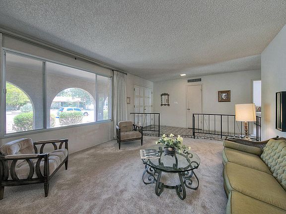 5th image of 1049 E Magdalena Dr