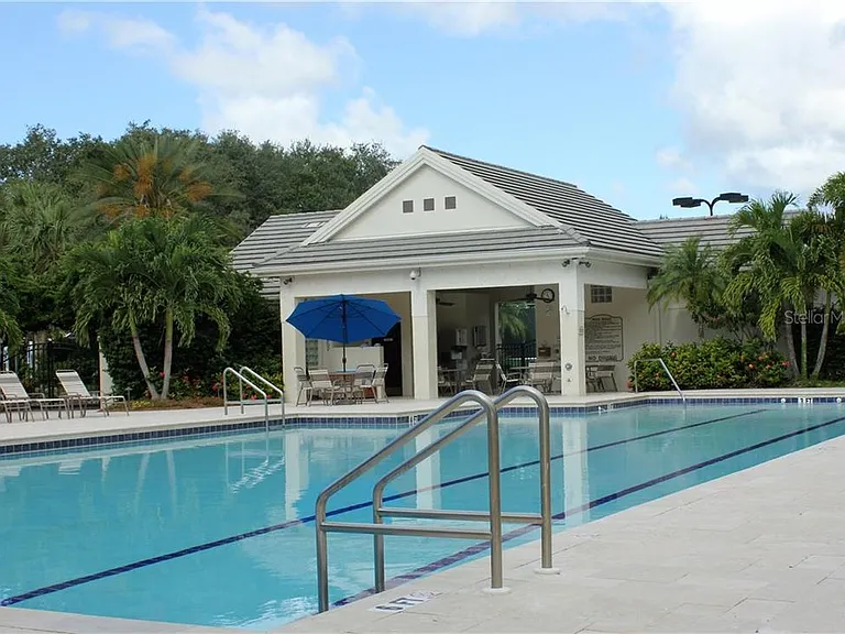 549 Fallbrook Dr — Photo 22