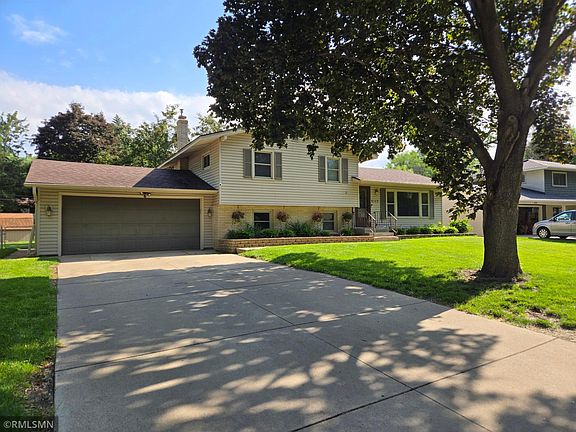 2nd image of 2167 Lakeaires Blvd
