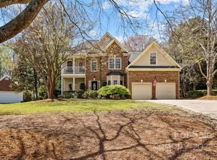 421 Hunters Point Dr, Indian Trail, NC 28079