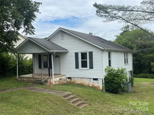 11 Beck St, Marion, NC 28752