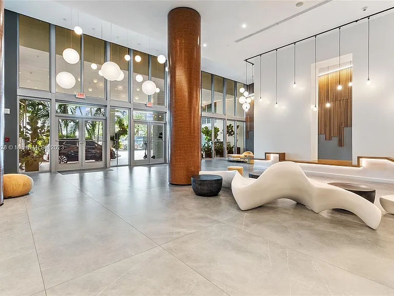 350 S Miami Ave #5 — Photo 18