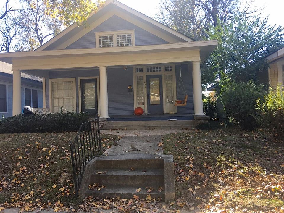 1st image of 853 Linden St