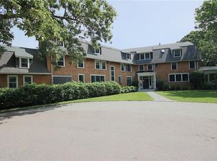 1600 Boston Neck Rd, Saunderstown, RI 02874