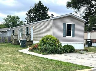 477 Linda Ln, Lynwood, IL 60411