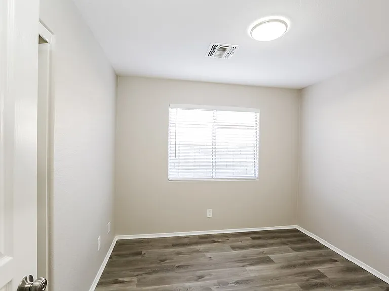 8493 W Monona Ln — Photo 12