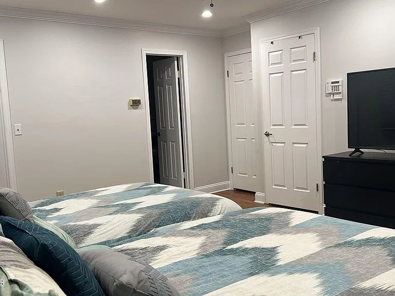 1578 N Bay Ave — Photo 21