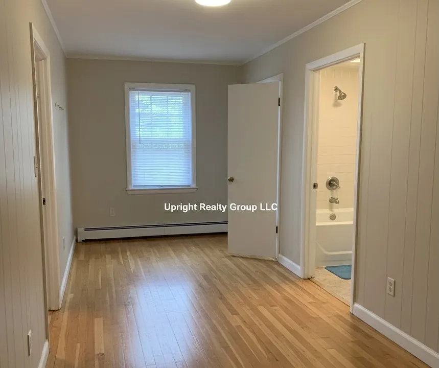 14 Hyde Park Ave #1