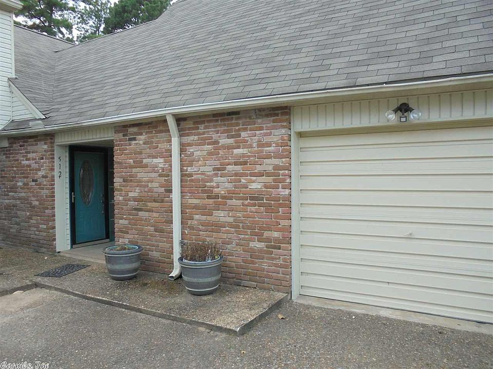 1st image of 512 Greenbriar Dr