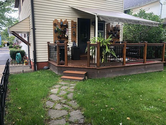 2nd image of 10 Highland Pl #1