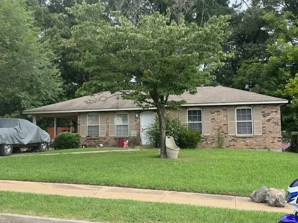 2214 Chattering Ln, Memphis, TN 38127