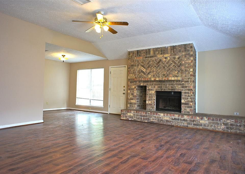 1st image of 13406 Myrna Ln