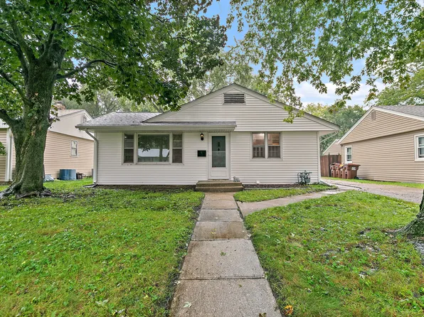 2107 Paradise Blvd, Rockford, IL 61103