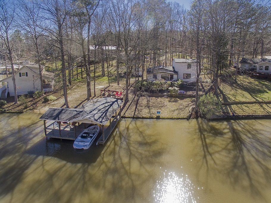 1st image of 133 Thomas Dr