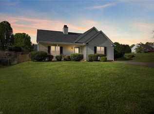 165 Fraizer Creek Rd, Winston Salem, NC 27105