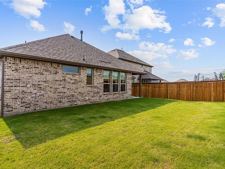 3908 Starlight Creek Dr — Photo 34