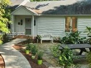 766 Carolina Dr, Tryon, NC 28782