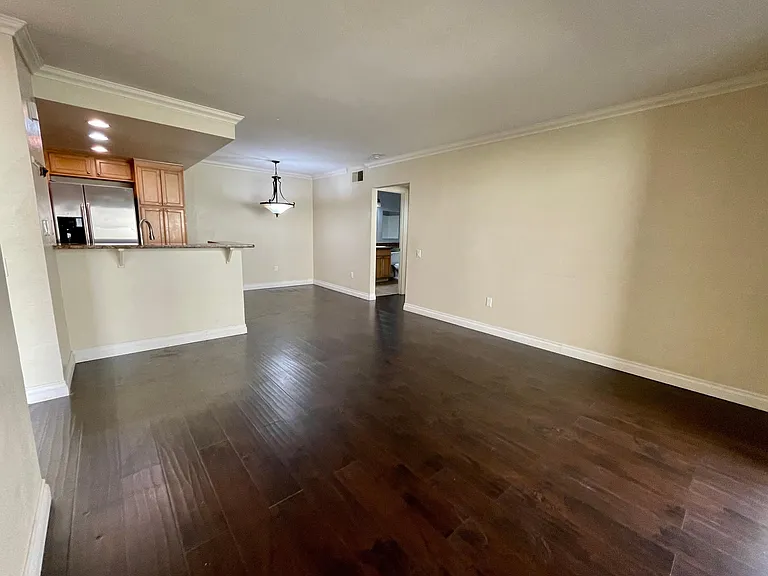 15263 Maturin Dr #10 — Photo 11