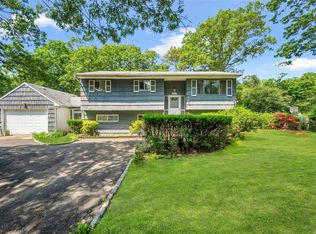 588 Wilson Blvd, Central Islip, NY 11722