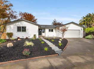 2344 Horseshoe Ct, Santa Rosa, CA 95405