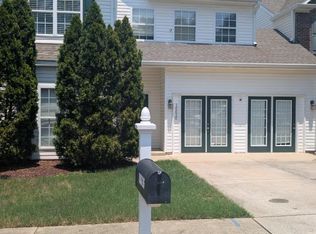 10626 Pendragon Pl, Raleigh, NC 27614