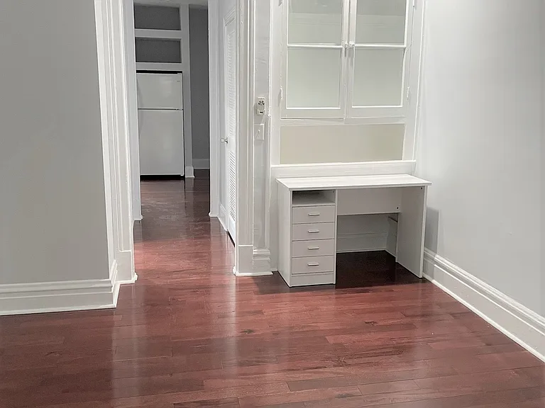 4273-4275 Russell Blvd #4275A — Photo 6