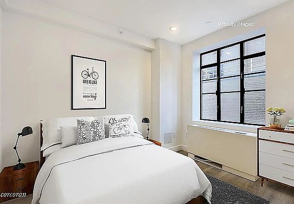 5th image of 2 Pierrepont St #902C