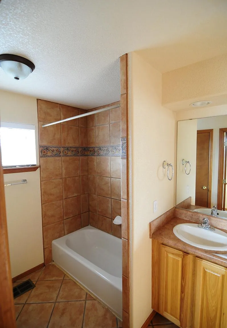 2353 Saturn Circle — Photo 4