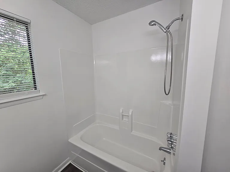 2168 Spoleto Ln E — Photo 17