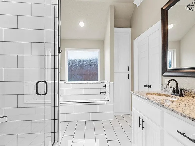4815 Falcon Crest Blvd — Photo 20
