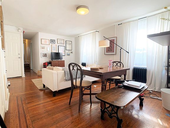 4th image of 2819 W Girard Ave #3