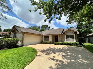 8515 Greenleaf Lake Dr, Houston, TX 77095