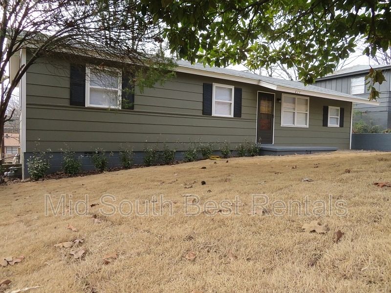 1st image of 413 Lindenhurst Dr