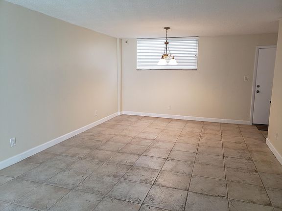 5th image of 2727 N Atlantic Ave APT 307