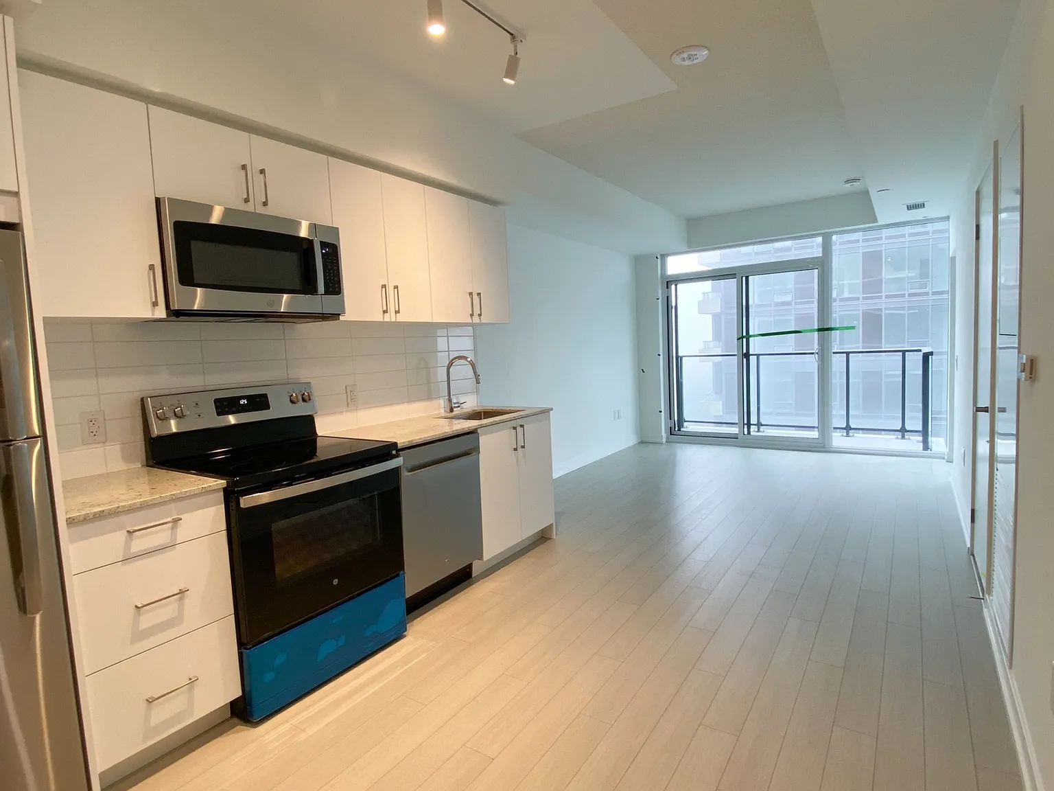 2 bed, $2,150 — Photo 4