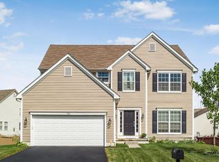 760 Redwood Valley Dr, Blacklick, OH 43004