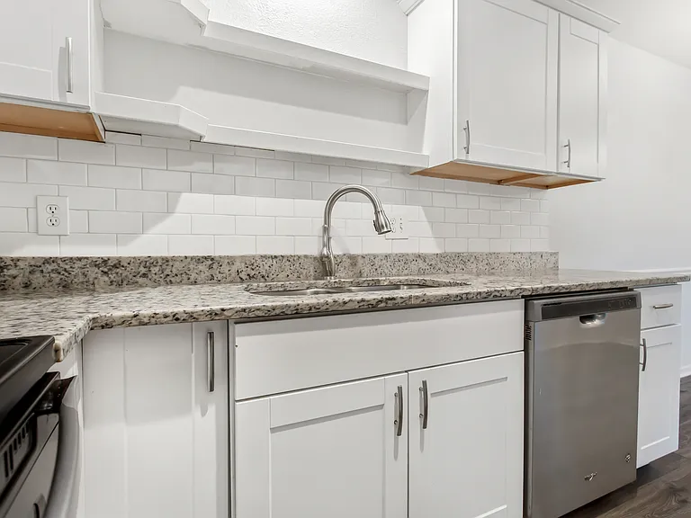 5722 Gaston Ave #D — Photo 14