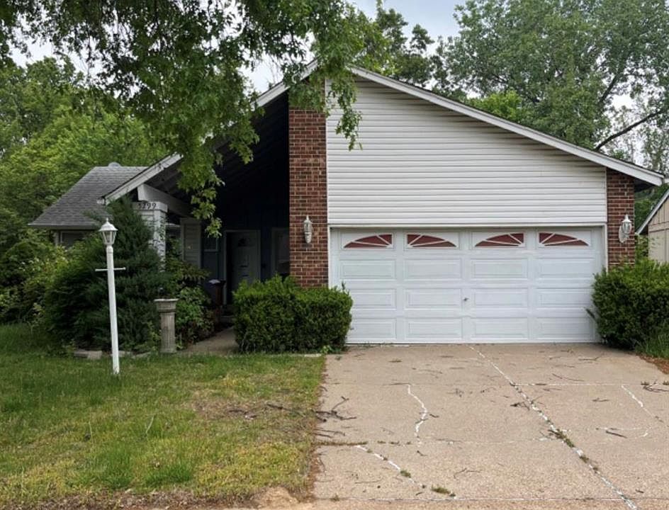 5299 Trailoaks Dr, Black Jack, MO 63033 Zillow