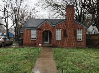 313 N Retta St, Fort Worth, TX 76111