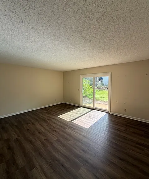 107 Knollwood Dr #C-1 — Photo 2