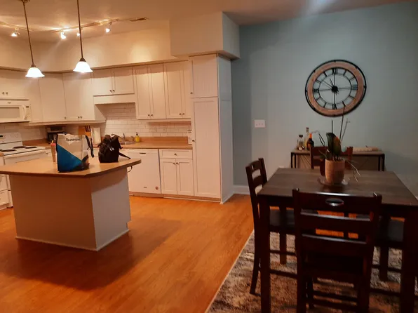 300 Lighthouse Ln #3B3, Cedar Point, NC 28584