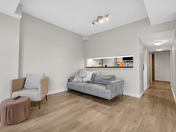 3rd image of 1200 Alberni St #2205