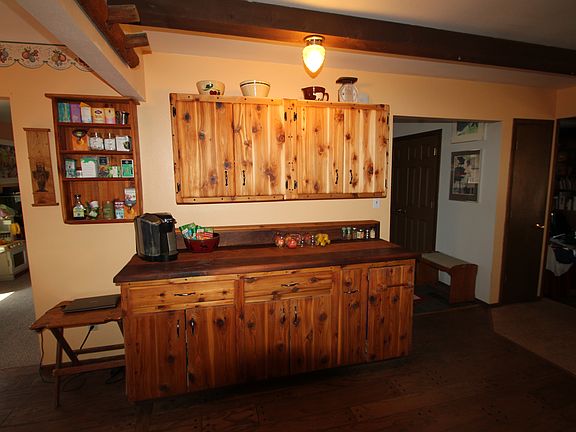 spacious eat-in kitchen