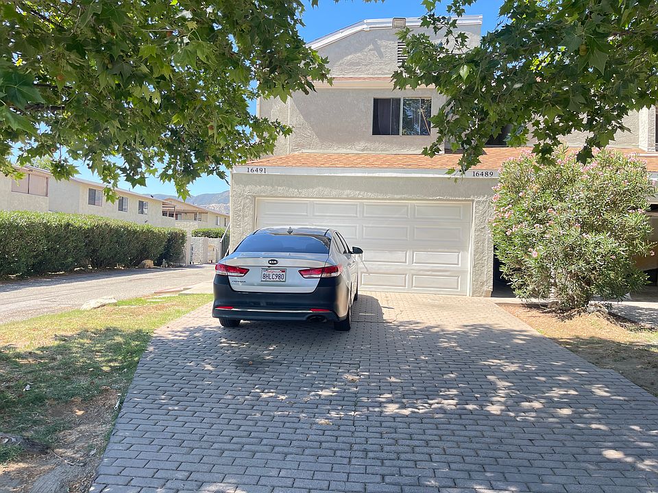 1st image of 16489 Joy St