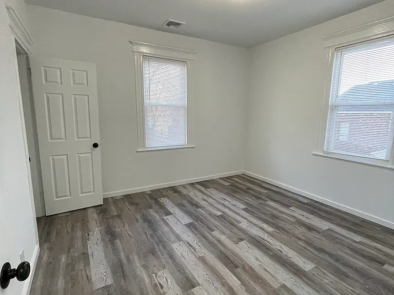 82-84 Beardsley St #1 — Photo 8