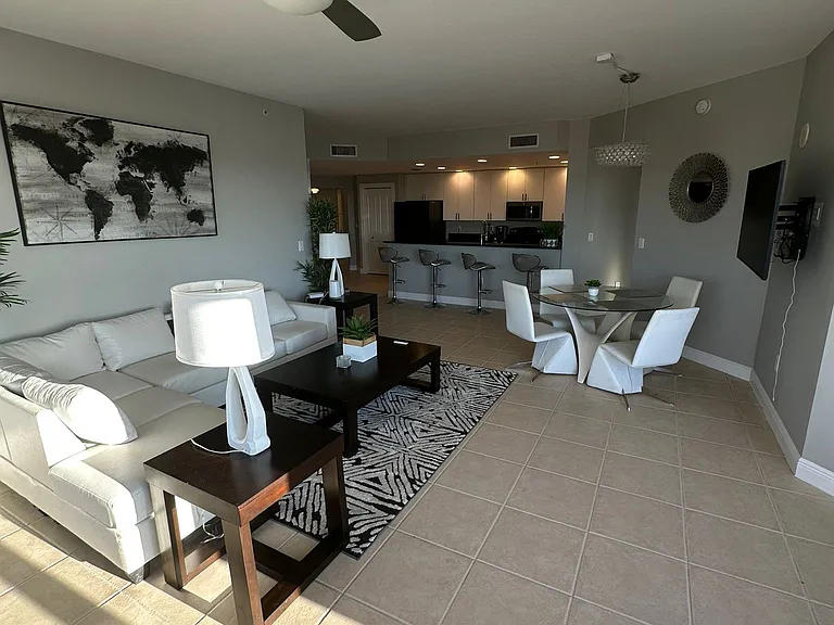 5781 Cape Harbour Dr #1107 — Photo 8