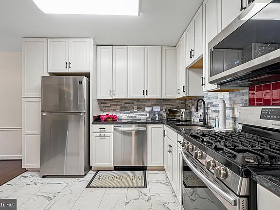 4th image of 14424 Parkvale Rd #14424